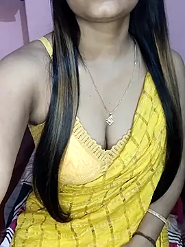 Snapshot of SANIYA-89 chatting on 03-10-25, 01:43 SANIYA-89 online show from 03-10-25, 01:43