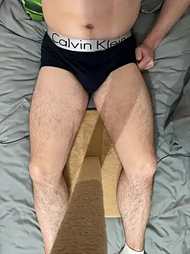 Snapshot of 1CandyBoy chatting on 12-24-24, 01:28 1CandyBoy online show from 12-24-24, 01:28