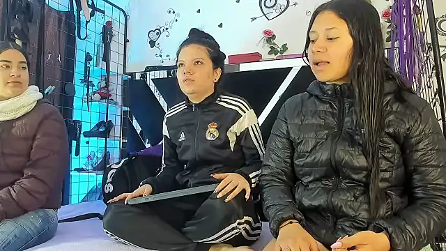 abby eemily online show from 12-03-25, 12:14