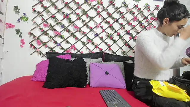 thedream girls online show from 01-20-25, 11:35