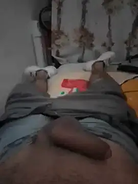 Snapshot of Fer-nand chatting on 12-04-24, 06:50 Fer-nand online show from 12-04-24, 06:50