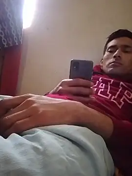 Snapshot of Fer-nand chatting on 01-01-25, 02:20 Fer-nand online show from 01-01-25, 02:20