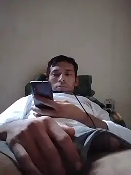 Snapshot of Fer-nand chatting on 01-11-25, 08:43 Fer-nand online show from 01-11-25, 08:43