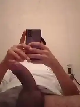 Snapshot of Fer-nand chatting on 01-16-25, 01:58 Fer-nand online show from 01-16-25, 01:58