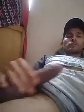 Snapshot of Fer-nand chatting on 01-25-25, 03:20 Fer-nand online show from 01-25-25, 03:20