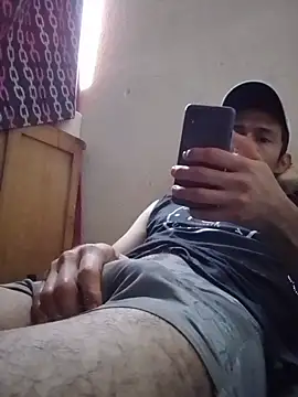 Snapshot of Fer-nand chatting on 02-01-25, 05:47 Fer-nand online show from 02-01-25, 05:47