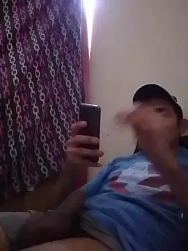 Snapshot of Fer-nand chatting on 02-05-25, 08:04 Fer-nand online show from 02-05-25, 08:04