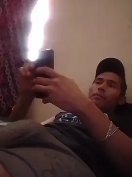 Snapshot of Fer-nand chatting on 02-06-25, 02:15 Fer-nand online show from 02-06-25, 02:15