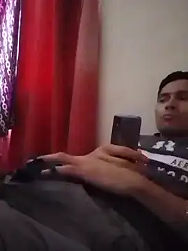 Snapshot of Fer-nand chatting on 02-18-25, 09:31 Fer-nand online show from 02-18-25, 09:31