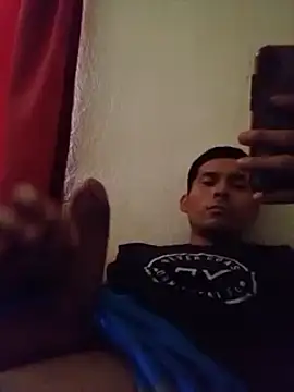 Snapshot of Fer-nand chatting on 02-21-25, 01:55 Fer-nand online show from 02-21-25, 01:55