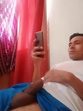 Snapshot of Fer-nand chatting on 03-05-25, 02:45 Fer-nand online show from 03-05-25, 02:45