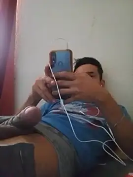 Snapshot of Fer-nand chatting on 03-13-25, 06:45 Fer-nand online show from 03-13-25, 06:45