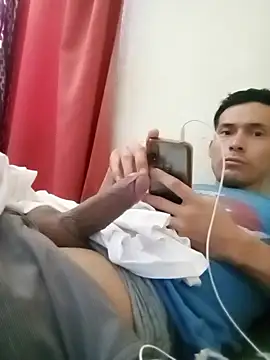 Snapshot of Fer-nand chatting on 03-17-25, 07:58 Fer-nand online show from 03-17-25, 07:58