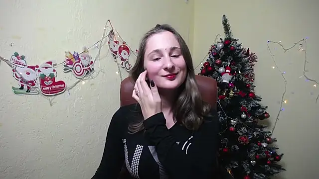 Snapshot of MichelLeee chatting on 12-24-24, 03:37 MichelLeee online show from 12-24-24, 03:37