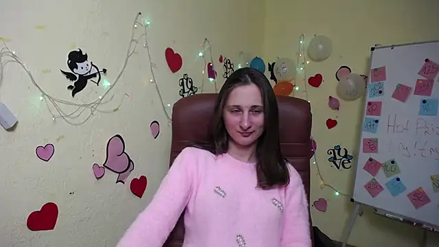 Snapshot of MichelLeee chatting on 02-10-25, 12:08 MichelLeee online show from 02-10-25, 12:08