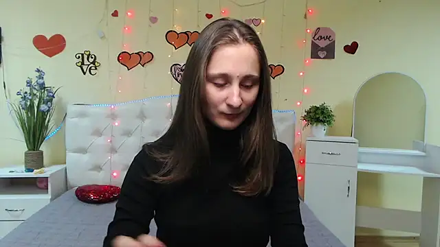 Snapshot of MichelLeee chatting on 02-12-25, 12:12 MichelLeee online show from 02-12-25, 12:12