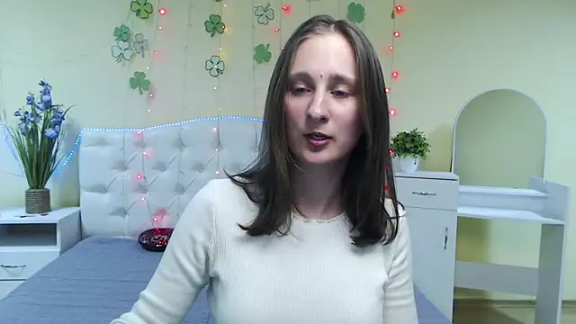 Snapshot of MichelLeee chatting on 03-14-25, 03:25 MichelLeee online show from 03-14-25, 03:25