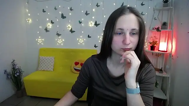 MichelLeee online show from 04-16-26, 11:22