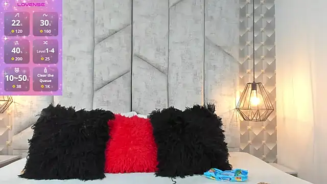 AshleyHill2 online show from 01-18-26, 01:53