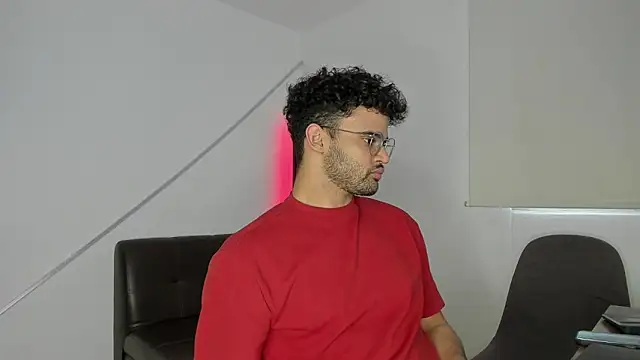 Snapshot of andrewChris_ chatting on 10-09-25, 09:24 andrewChris  online show from 10-09-25, 09:24