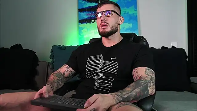 DimitriSullivan  online show from 12-21-24, 03:03