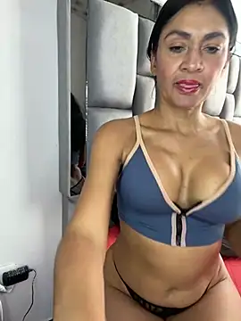 Snapshot of danielax50 chatting on 03-06-25, 04:07 danielax50 online show from 03-06-25, 04:07