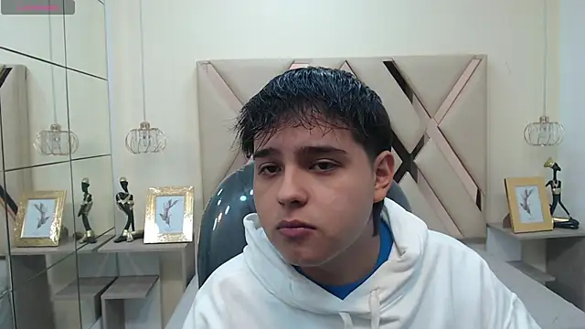 Snapshot of AndrewPherson chatting on 01-15-25, 12:36 AndrewPherson online show from 01-15-25, 12:36