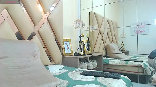 Snapshot of AndrewPherson chatting on 02-27-25, 03:59 AndrewPherson online show from 02-27-25, 03:59