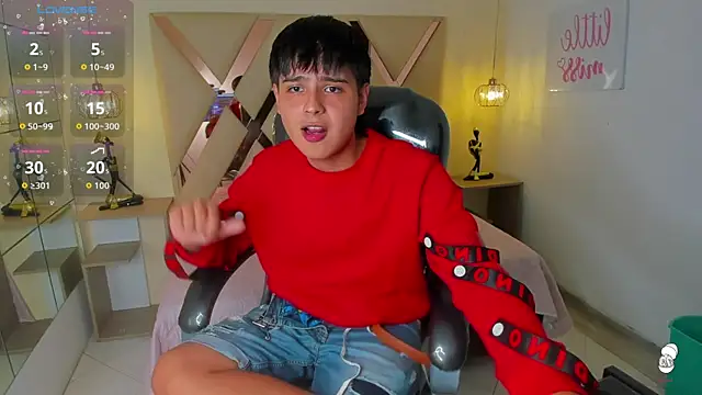 Snapshot of AndrewPherson chatting on 09-28-25, 02:11 AndrewPherson online show from 09-28-25, 02:11