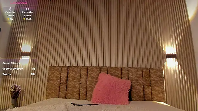 tiffany johnson11 online show from 02-10-25, 07:58