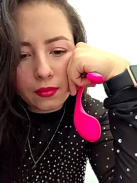 Snapshot of NeredaXxx chatting on 10-17-25, 08:55 NeredaXxx online show from 10-17-25, 08:55
