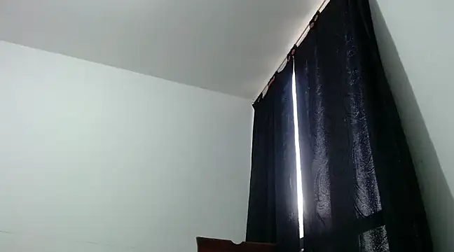 nicolle milf1978 online show from 02-01-25, 11:21