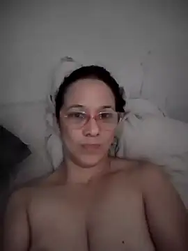 nicolle milf1978 online show from 05-23-26, 09:57
