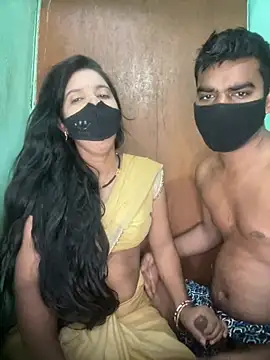 Snapshot of Suhani512 chatting on 05-17-26, 11:23 Suhani512 online show from 05-17-26, 11:23