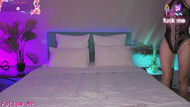 Lana kitty   online show from 07-28-26, 10:20