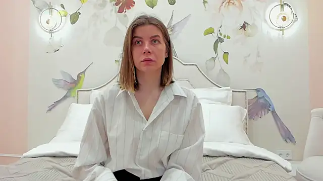 VikkiStorm online show from 01-24-25, 03:11