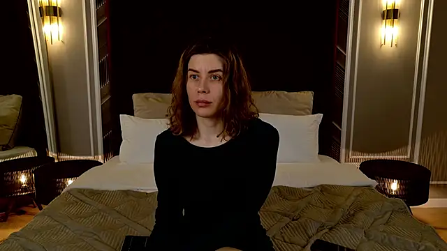 VikkiStorm online show from 03-19-25, 06:14