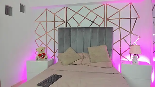 Giselle Roldan online show from 03-05-25, 12:00