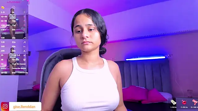 Giselle Roldan online show from 07-31-26, 04:34