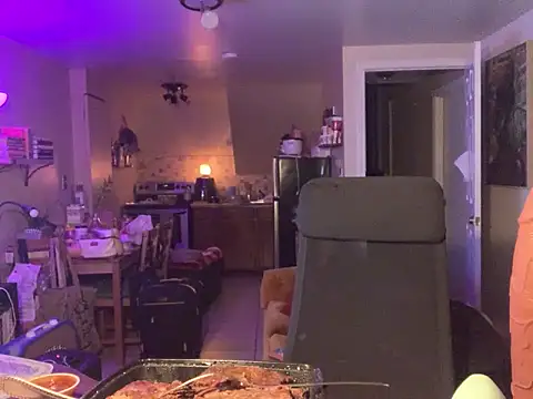 BigKittyRaven online show from 12-13-24, 03:27