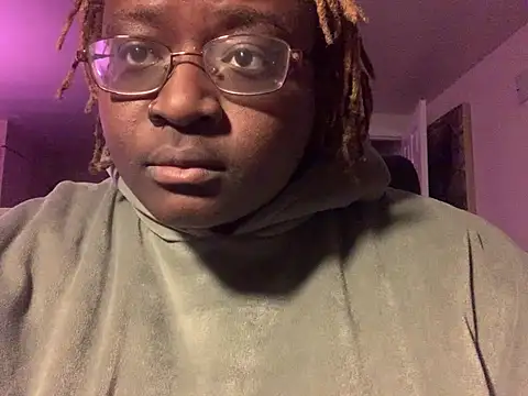 BigKittyRaven online show from 02-05-25, 04:16