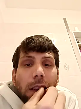 Snapshot of dariodario chatting on 02-05-25, 11:02 dariodario online show from 02-05-25, 11:02