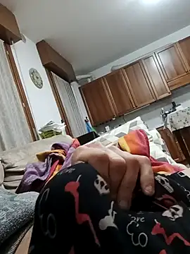 Snapshot of dariodario chatting on 02-08-25, 04:47 dariodario online show from 02-08-25, 04:47