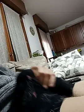 Snapshot of dariodario chatting on 02-09-25, 12:30 dariodario online show from 02-09-25, 12:30