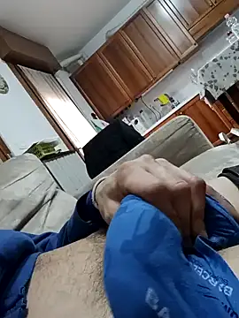 Snapshot of dariodario chatting on 02-11-25, 11:32 dariodario online show from 02-11-25, 11:32