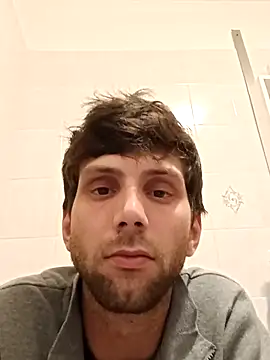 Snapshot of dariodario chatting on 02-19-25, 10:09 dariodario online show from 02-19-25, 10:09