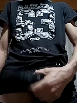 Snapshot of dariodario chatting on 03-01-25, 04:15 dariodario online show from 03-01-25, 04:15