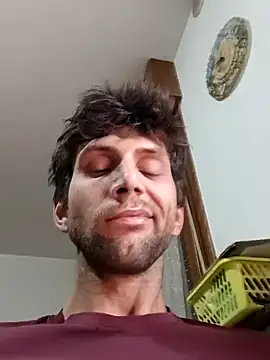 Snapshot of dariodario chatting on 03-06-25, 10:20 dariodario online show from 03-06-25, 10:20