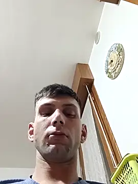 Snapshot of dariodario chatting on 03-14-25, 03:15 dariodario online show from 03-14-25, 03:15