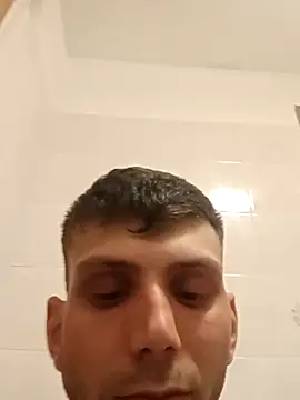 Snapshot of dariodario chatting on 03-17-25, 10:06 dariodario online show from 03-17-25, 10:06